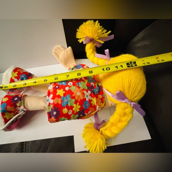 Cindy Peach Girl Hand Puppet - Picture 4 of 10